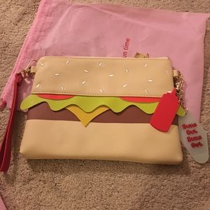 Hamburger Clutch